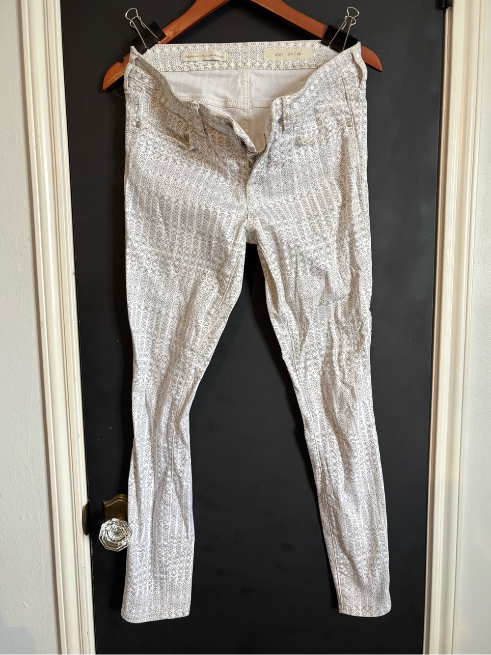 Pilcro and the Letterpress White Patterned Waistband Skinny Pants
